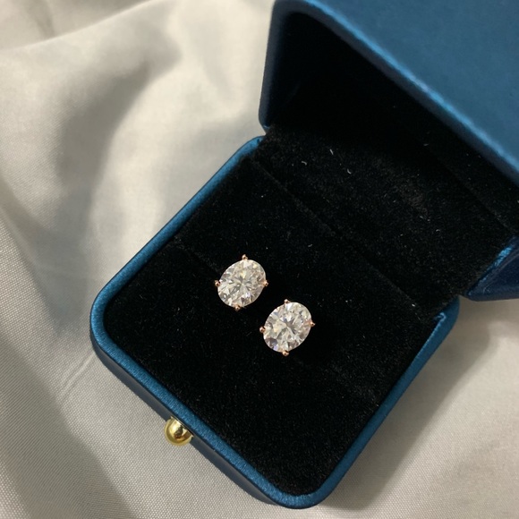 18k Diamond Moissanite 4 Carat Solitaire Earrings - Picture 6 of 13